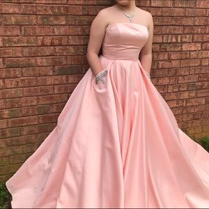 Prom dress WITH POCKETS